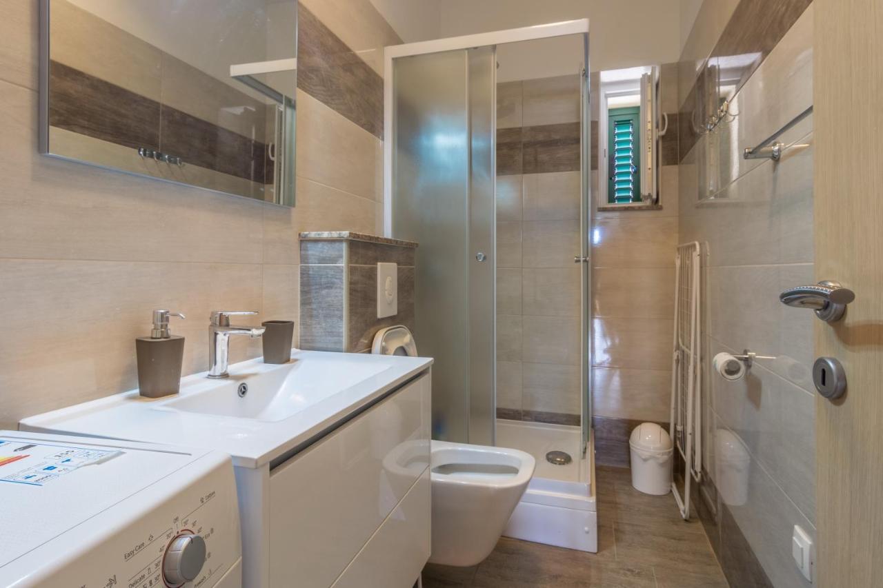 Apartments By The Sea Simuni, Pag - 18386 Kolan Εξωτερικό φωτογραφία