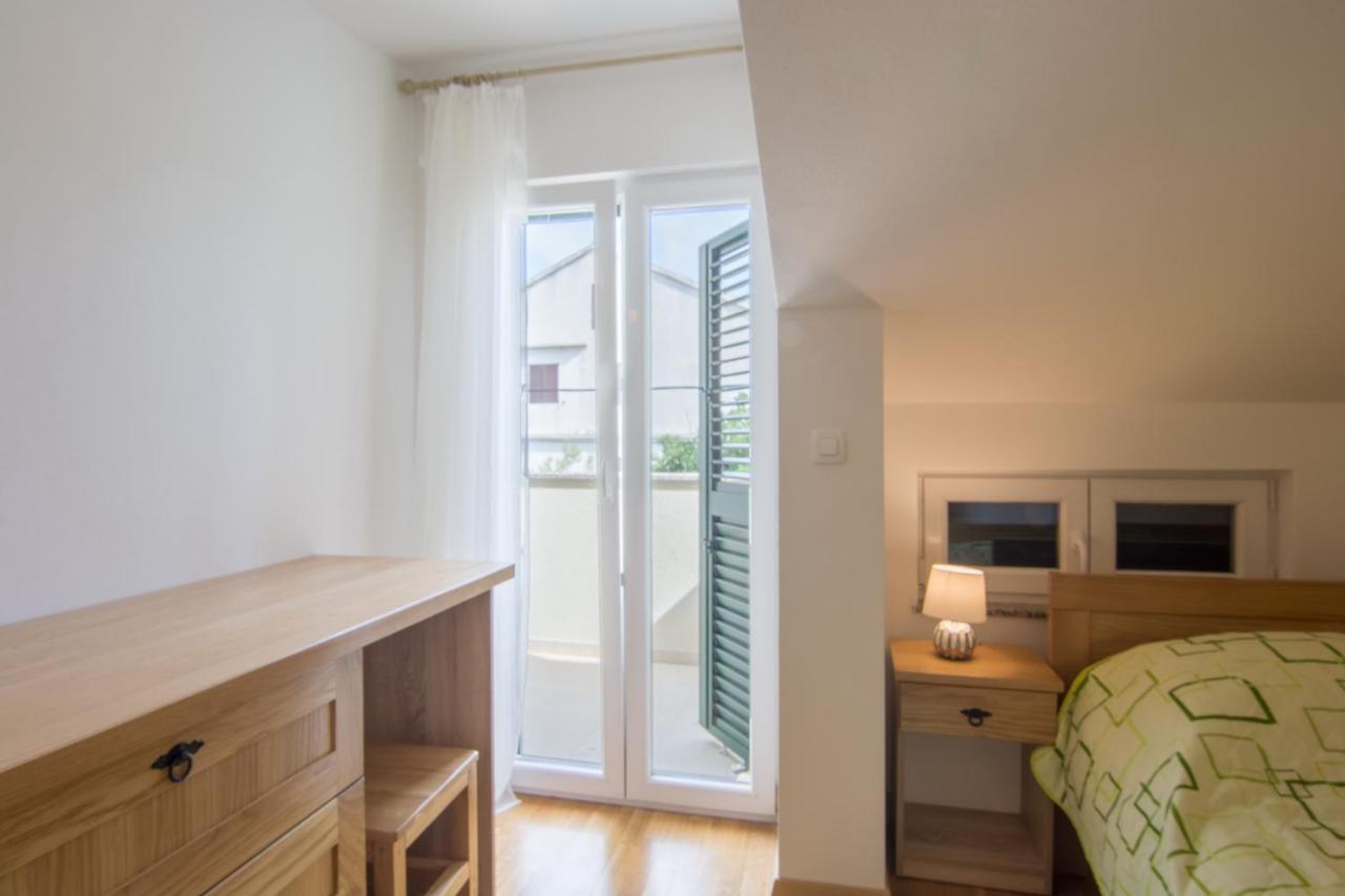 Apartments By The Sea Simuni, Pag - 18386 Kolan Εξωτερικό φωτογραφία