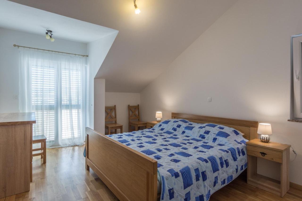 Apartments By The Sea Simuni, Pag - 18386 Kolan Εξωτερικό φωτογραφία